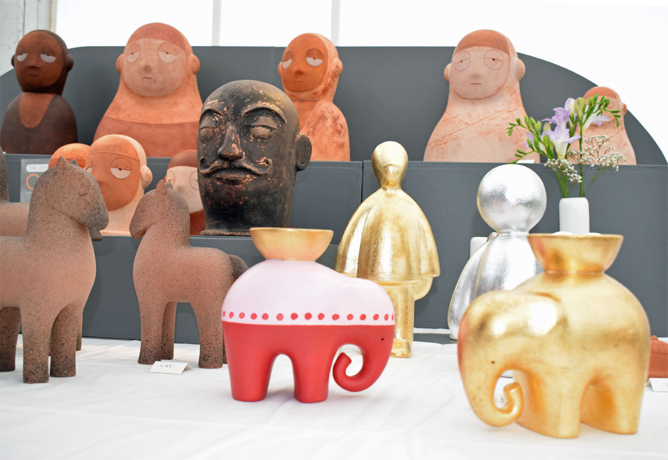 ART IN CLAY, HATFIELD (3) MARSHALL COLMAN