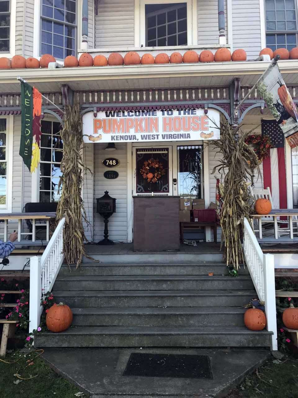 Kenova Pumpkin House 2022