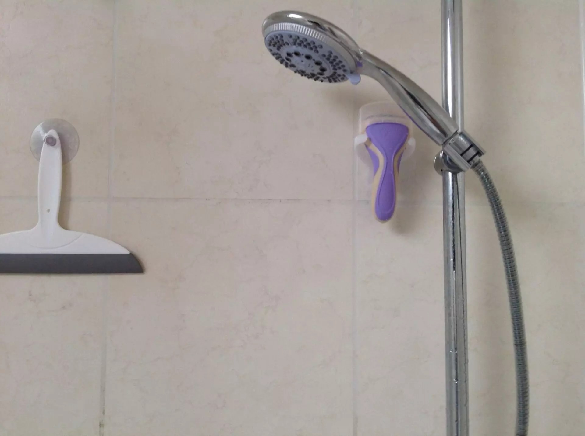 Review Action douchekop ⋆ Marstyle