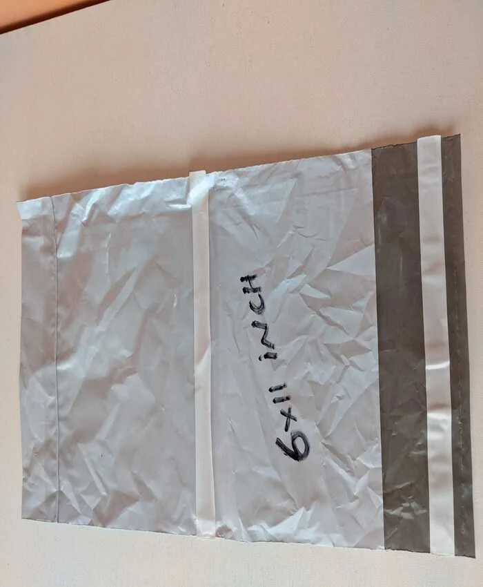 Courier Flyer Bag with Pocket available in Different sizes per Kg