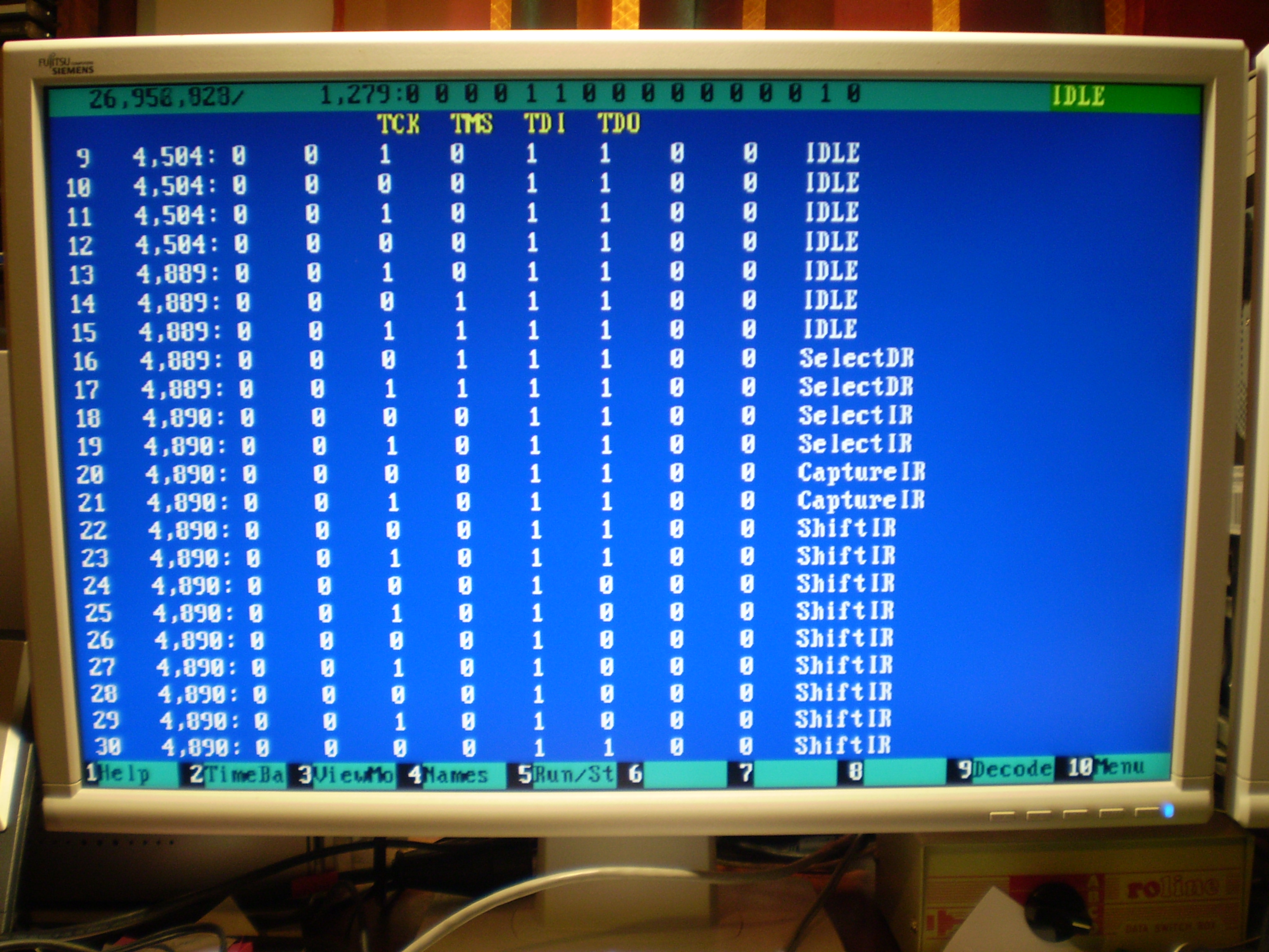 PIC Logix DIY Simple standalone logic analyzer for less than 30