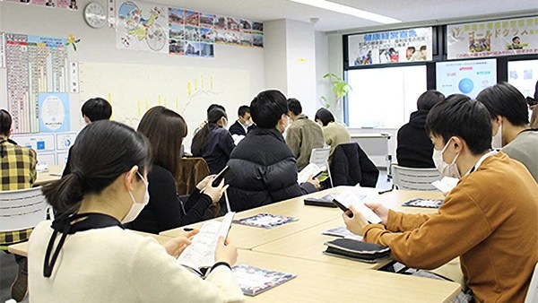 採用活動でPR 健康経営宣言の取り組み 「MARUYAMA GROUP」 創るのは、明日の幸せ。