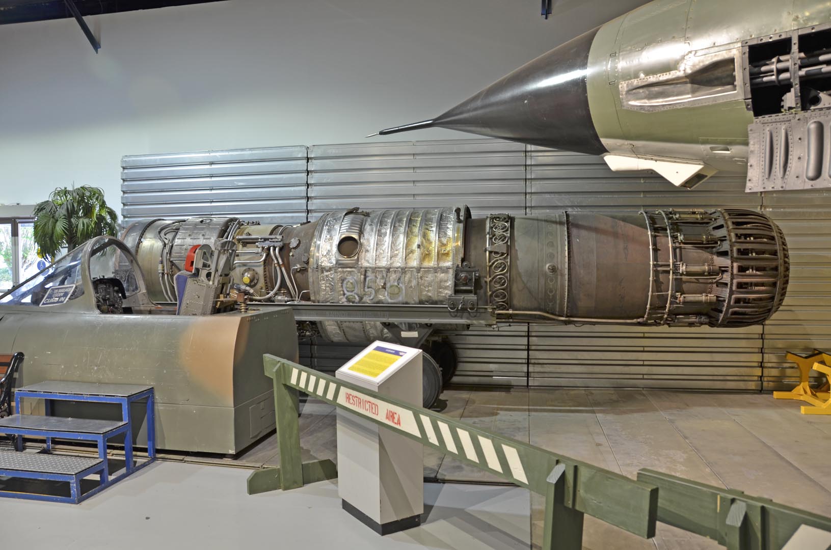 Pratt & Whitney J75