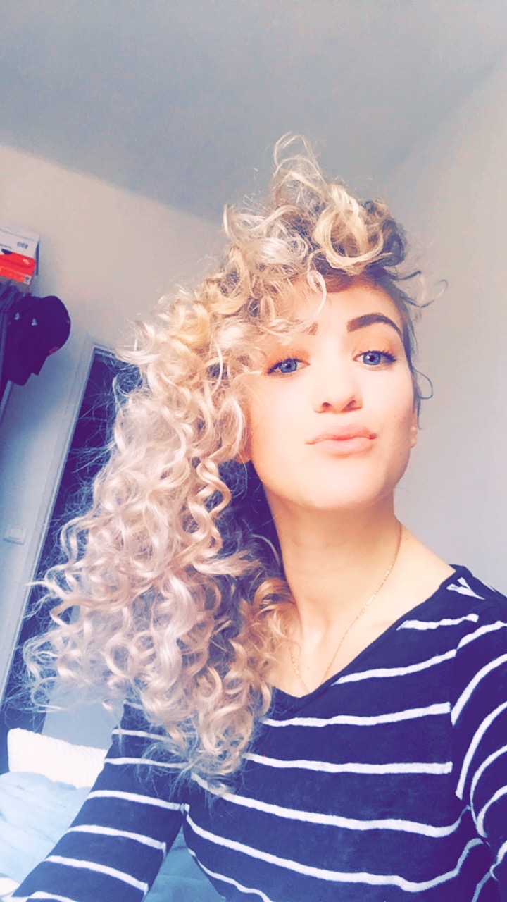 Avoir un curly Haïr qui ne coute rien et qui n’abime pas les cheveux ! Mary à tout prix.