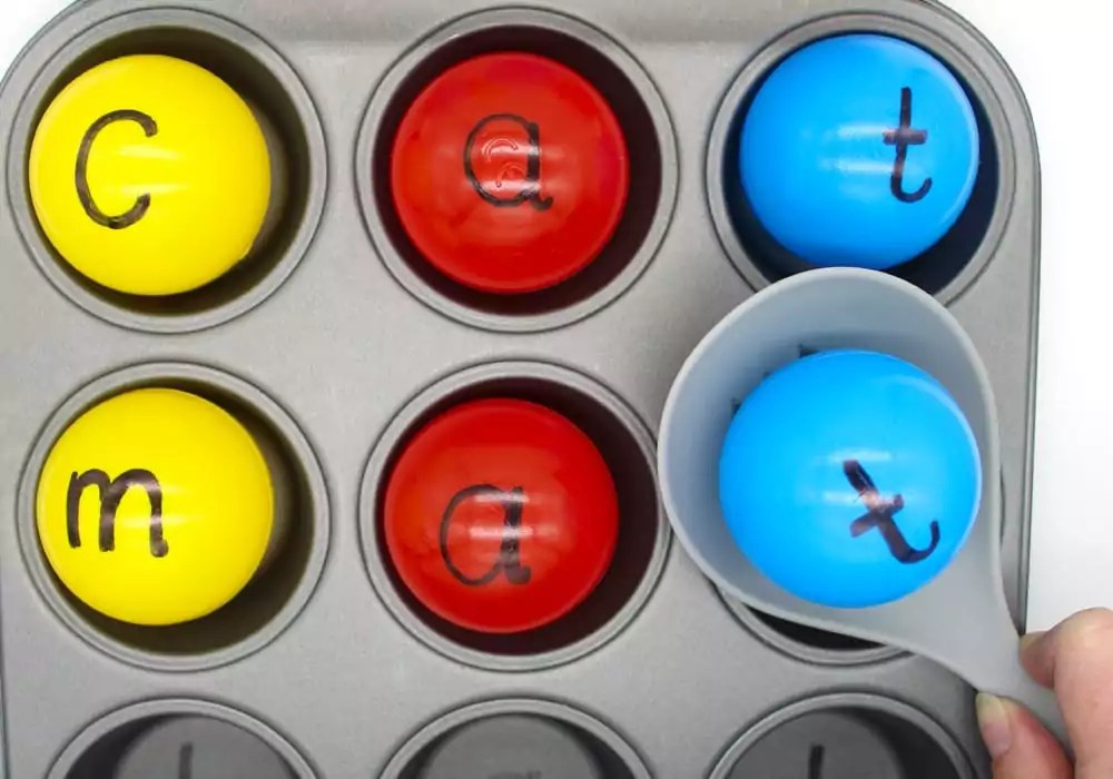 Phonics Blending and Word Building Fishing Game