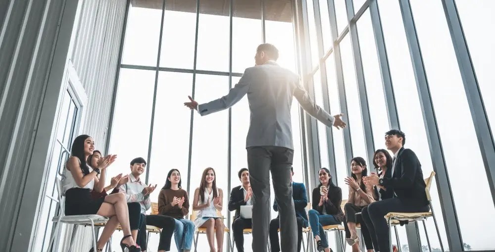 7 Essential Practices to a Better Leader The