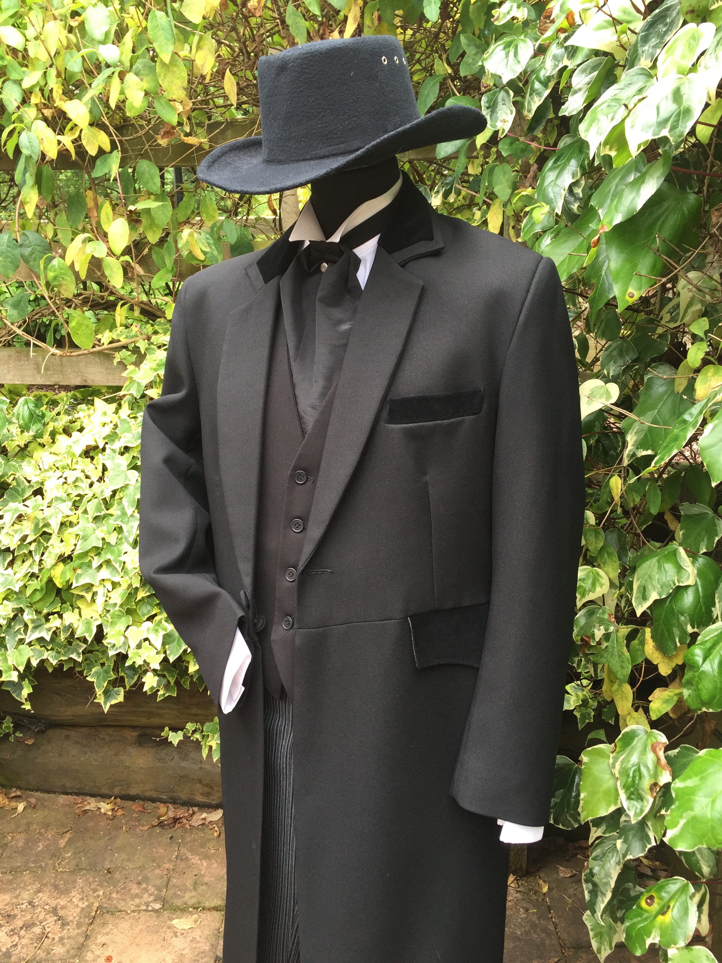 Mens Wyatt Earp Costume To Hire. Western Fancy Dress. Film Characters
