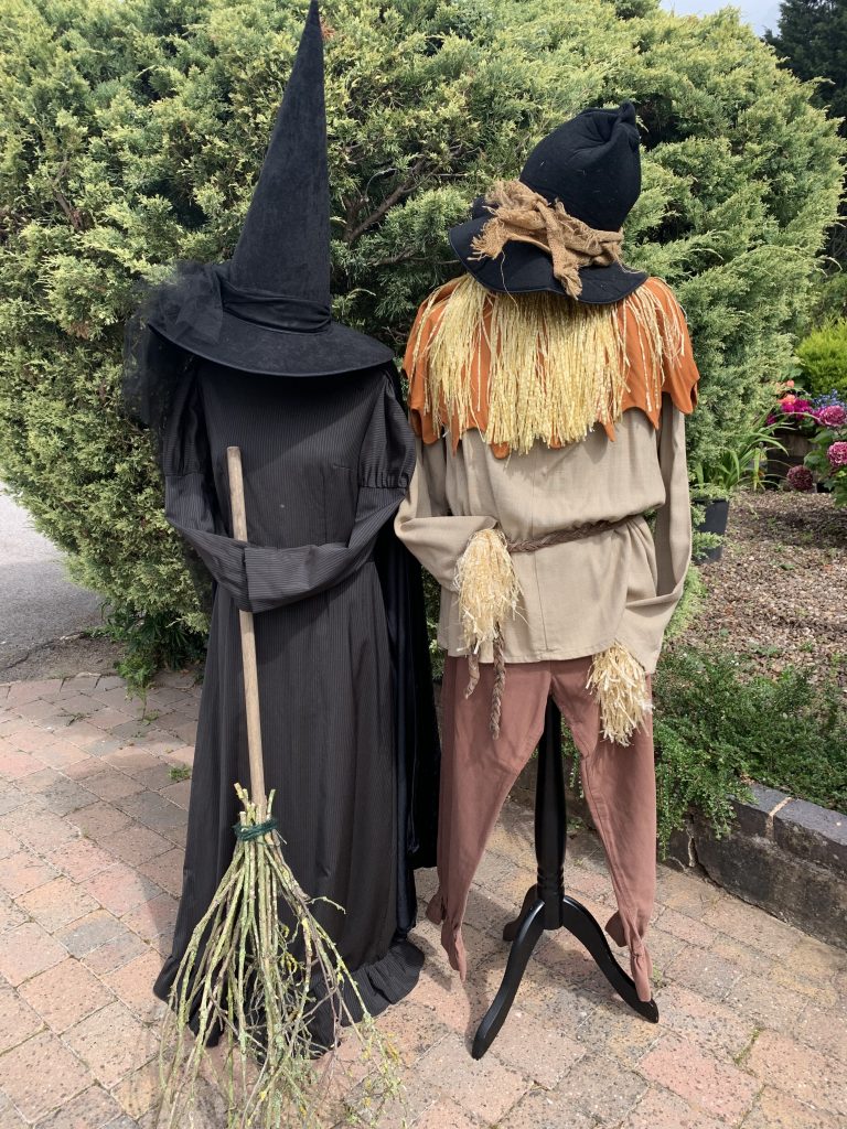 Costumes For Show & Stage Productions. Hire From out Extensive Range