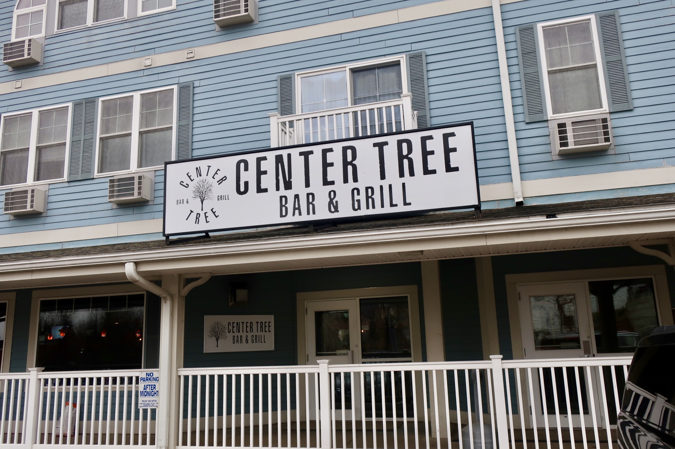 Owners of Herbie's and Lakeside Open Center Tree Bar & Grill in Rutland Mass Food & Wine