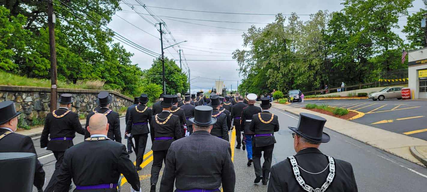 Masons Christmas Parade In 2023 Masons March in Memorial Day Parade Massachusetts Freemasons