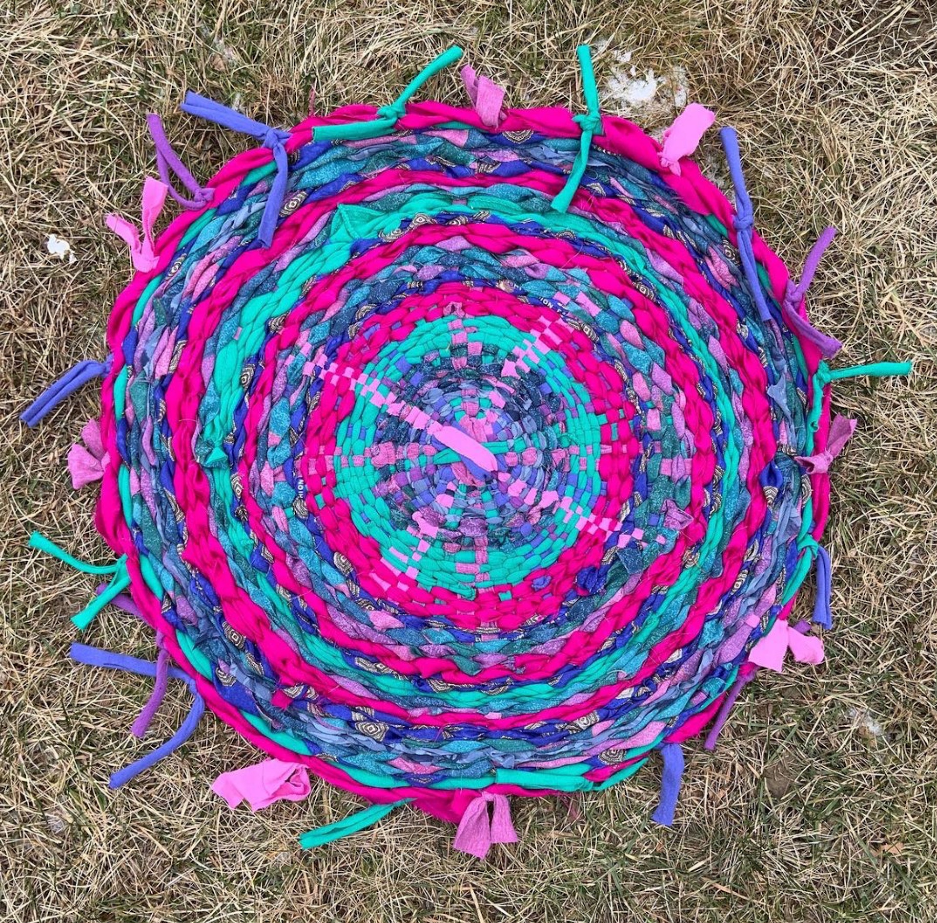 WallaSauce Circular Rag Rug Weaving Tutorial MASS MoCA