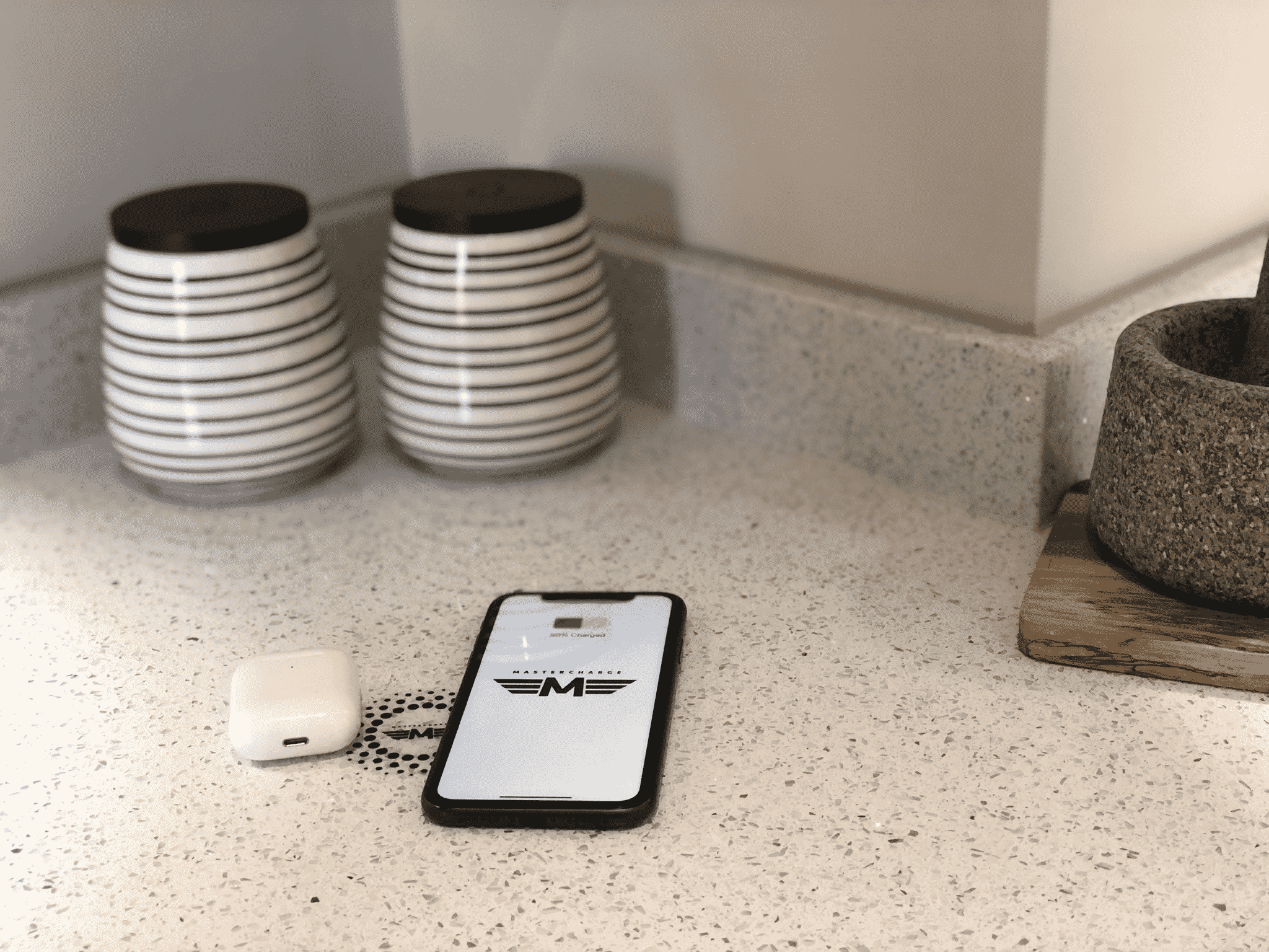 Mastercharge Wireless Charging Pad 10W Mastercharge Fast Charge QI