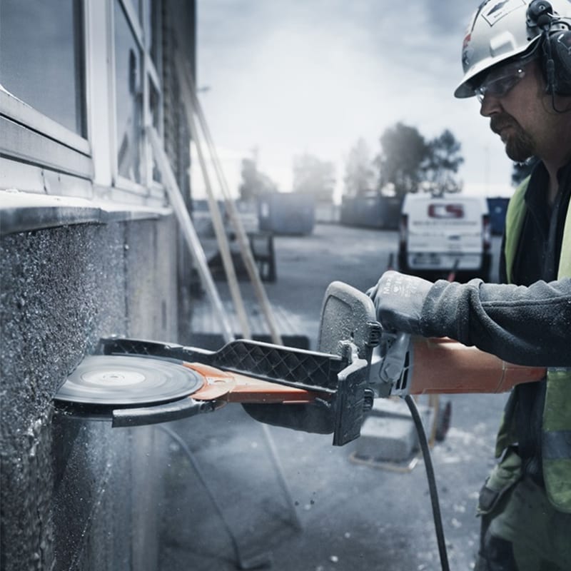 Electric CutNBreak Concrete Saws for Hire Master Hire