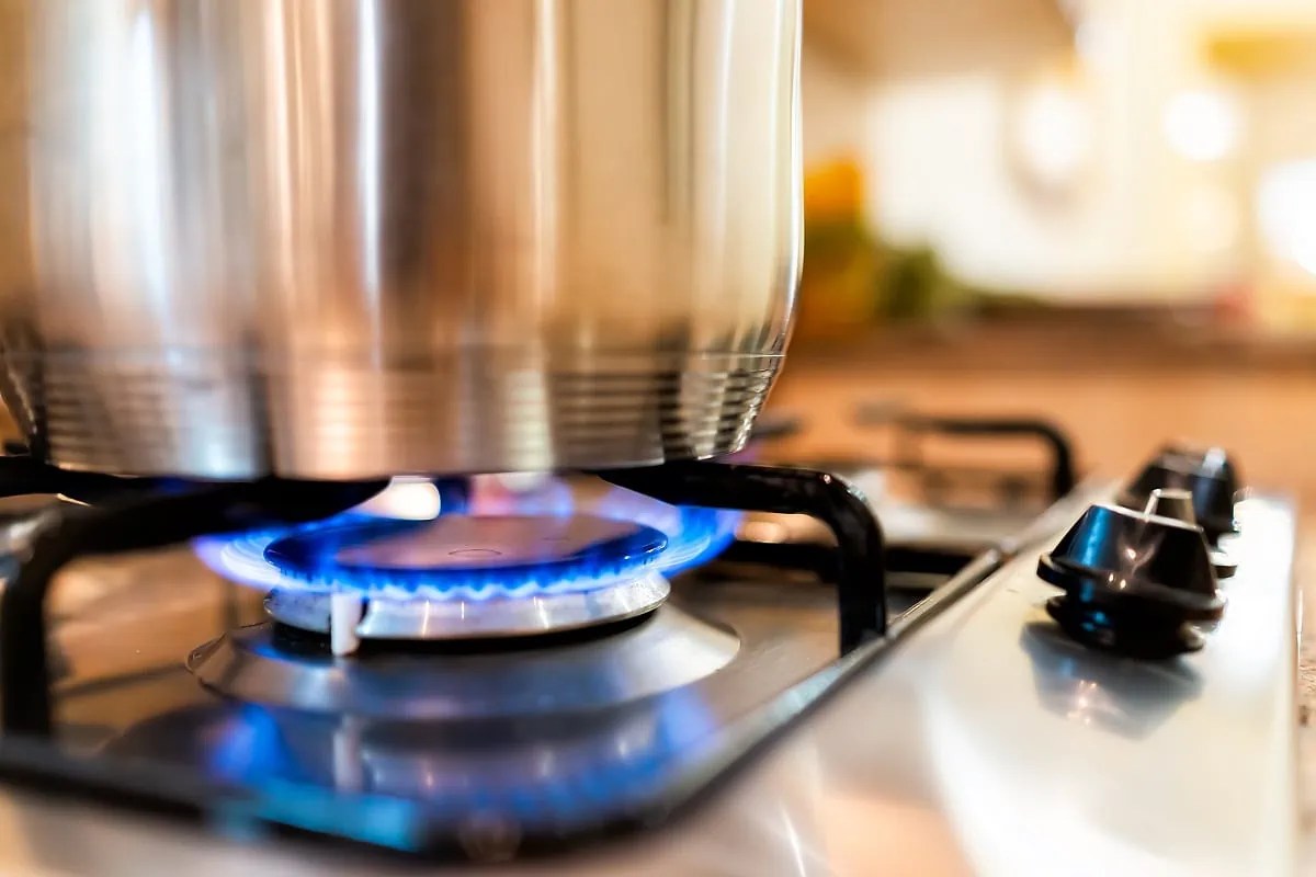 What To Do When Your Gas Range Won’t Ignite • Masterminds of Appliances