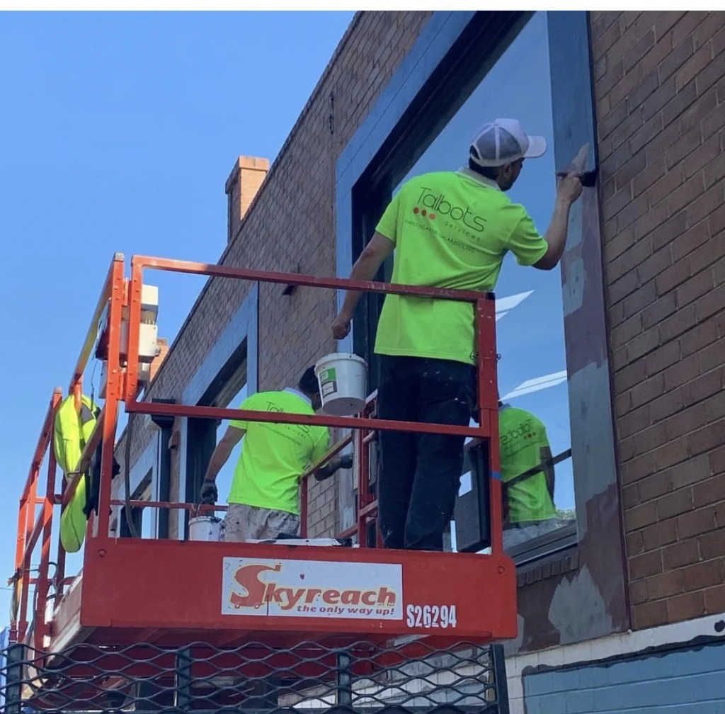 How to Work as a Painting Contractor in Australia