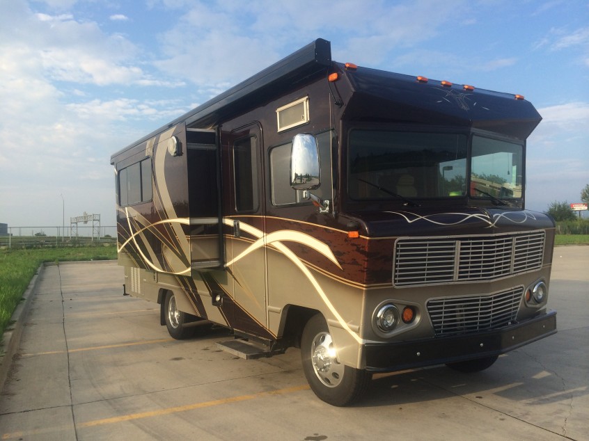 1974 Winnebago Indian Stainless Master Tech Custom Coach RV & Marine