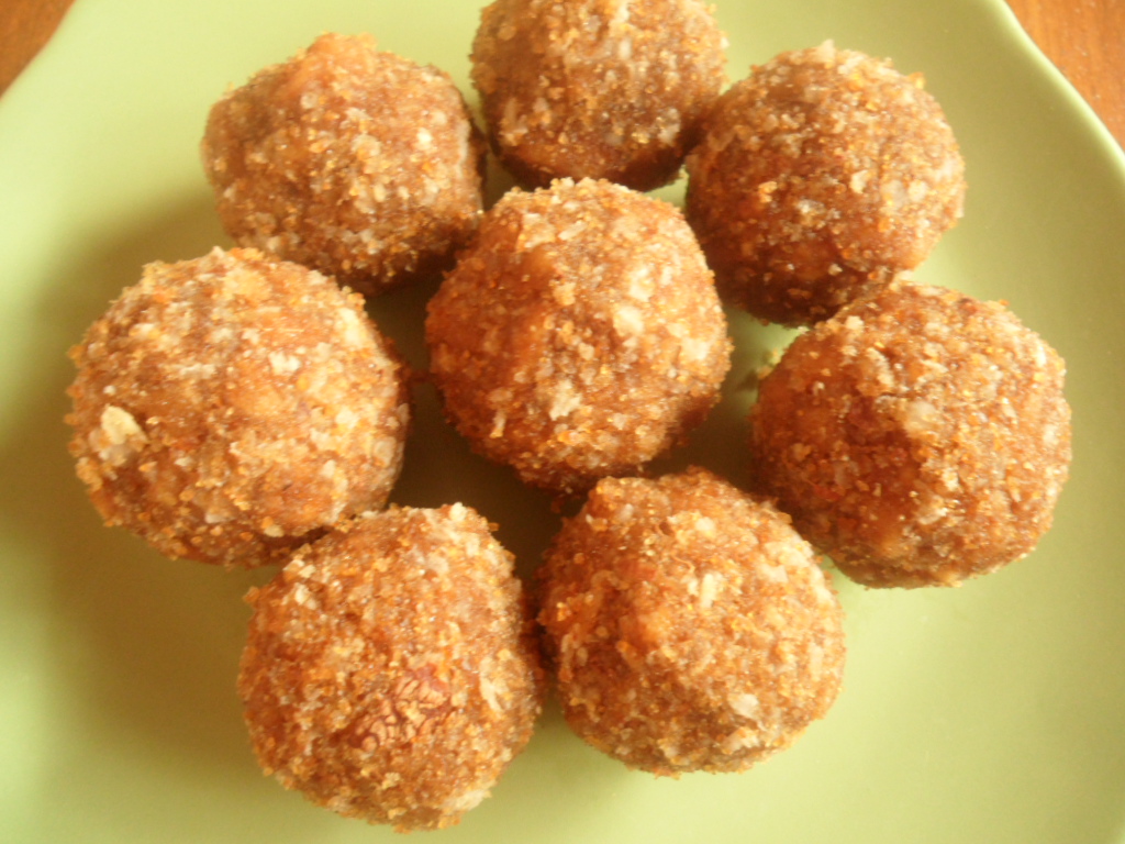 ARI UNDA TRADITIONAL KERALA SWEET LADOO RICE LADOO MastRecipes