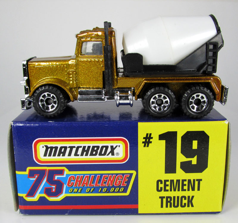 MB019 Peterbilt Cement Truck