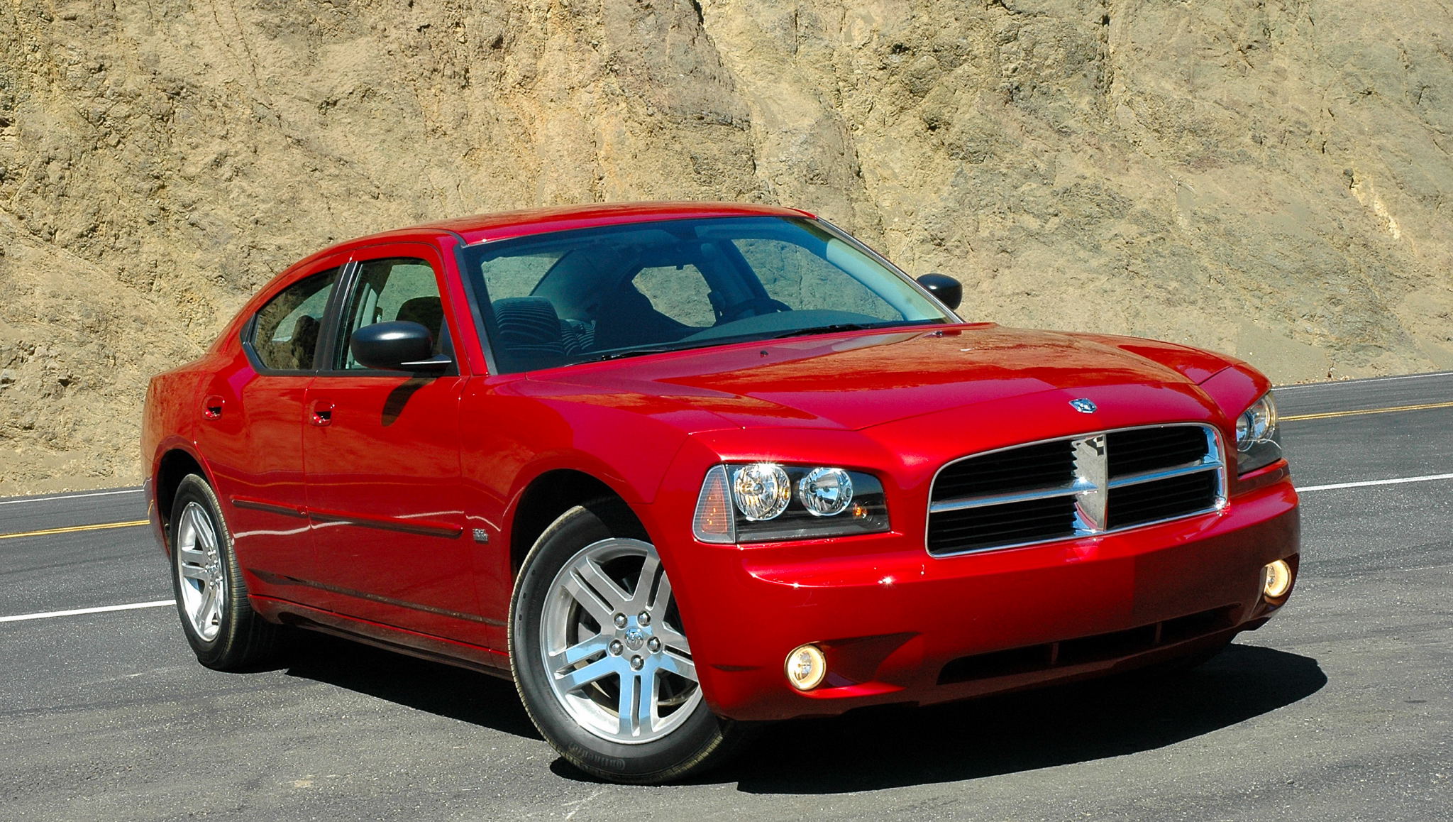 MB676 DODGE CHARGER R/T (2005) El Garaje Matchbox