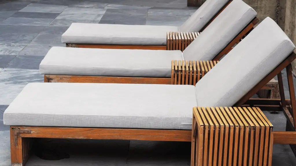 Types and Dimensions of a Chaise Lounge (Length and width) Explained
