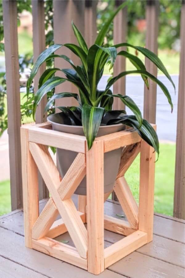 33 Easy DIY Plant Stand Ideas You Can Try This Weekend