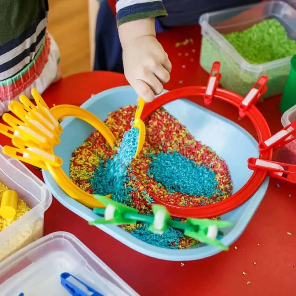 9 Easy Sensory Bins For Toddlers