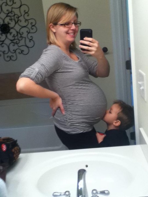 33 weeks pregnant The Maternity Gallery