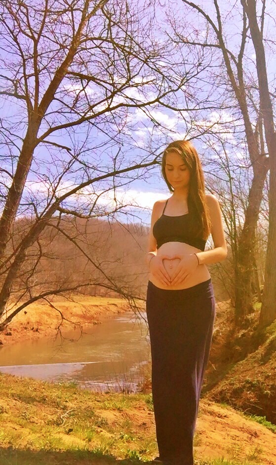 Hot Tub And 27 Weeks Pregnant at Jessica Ewart blog