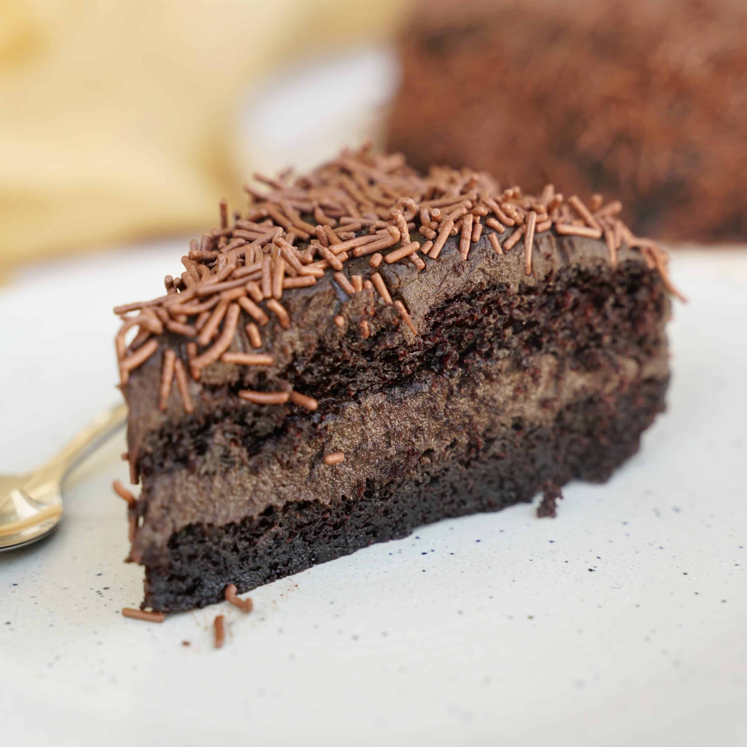 Brigaderiotårta - Chokladtårta Med Fyllig Chokladsmak - Matinspo.se