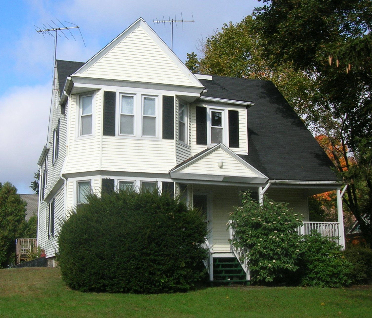 Licensed Homes M.A. Tome Architect