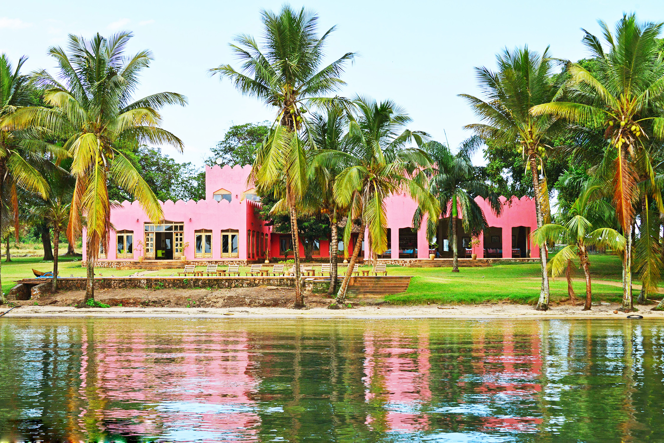 Pineapple Bay; The hidden gem in Lake Victoria Matooke Republic