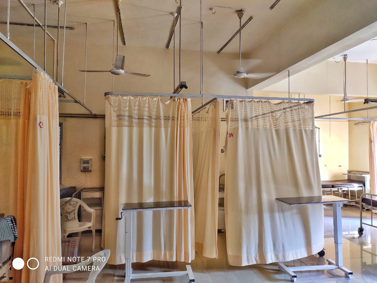 Hospital tracks and curtains hospital cubicle curtain track systems