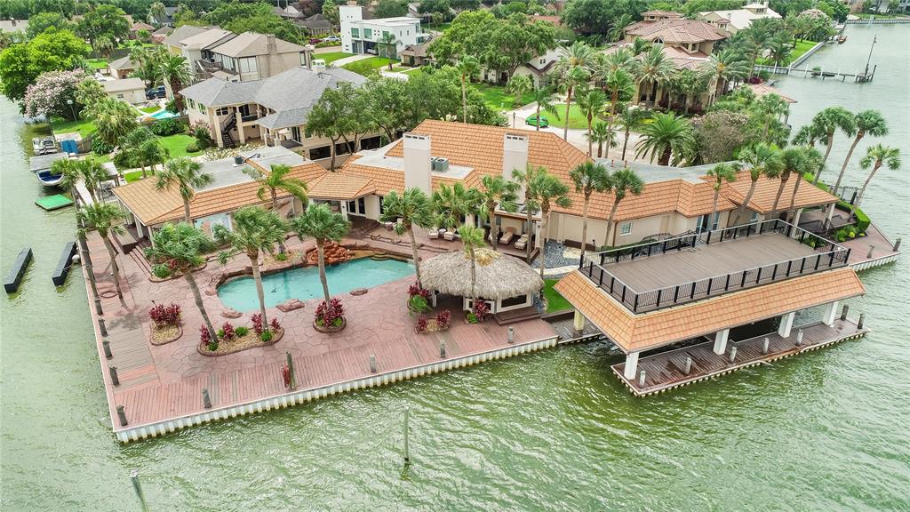 2014 Back Bay Court, Nassau Bay, TX 77058 Martha Turner Sotheby's