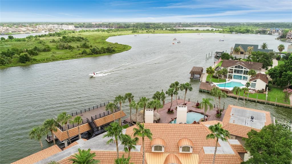 2014 Back Bay Court, Nassau Bay, TX 77058 Martha Turner Sotheby's