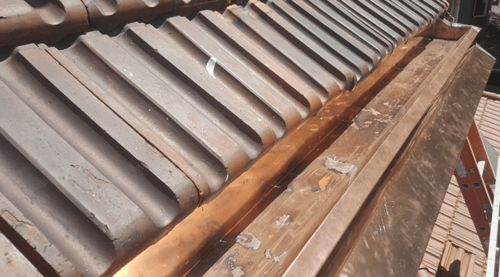 Yankee BuiltIn Trough Gutter MATTEO GUTTER SYSTEMS, INC.