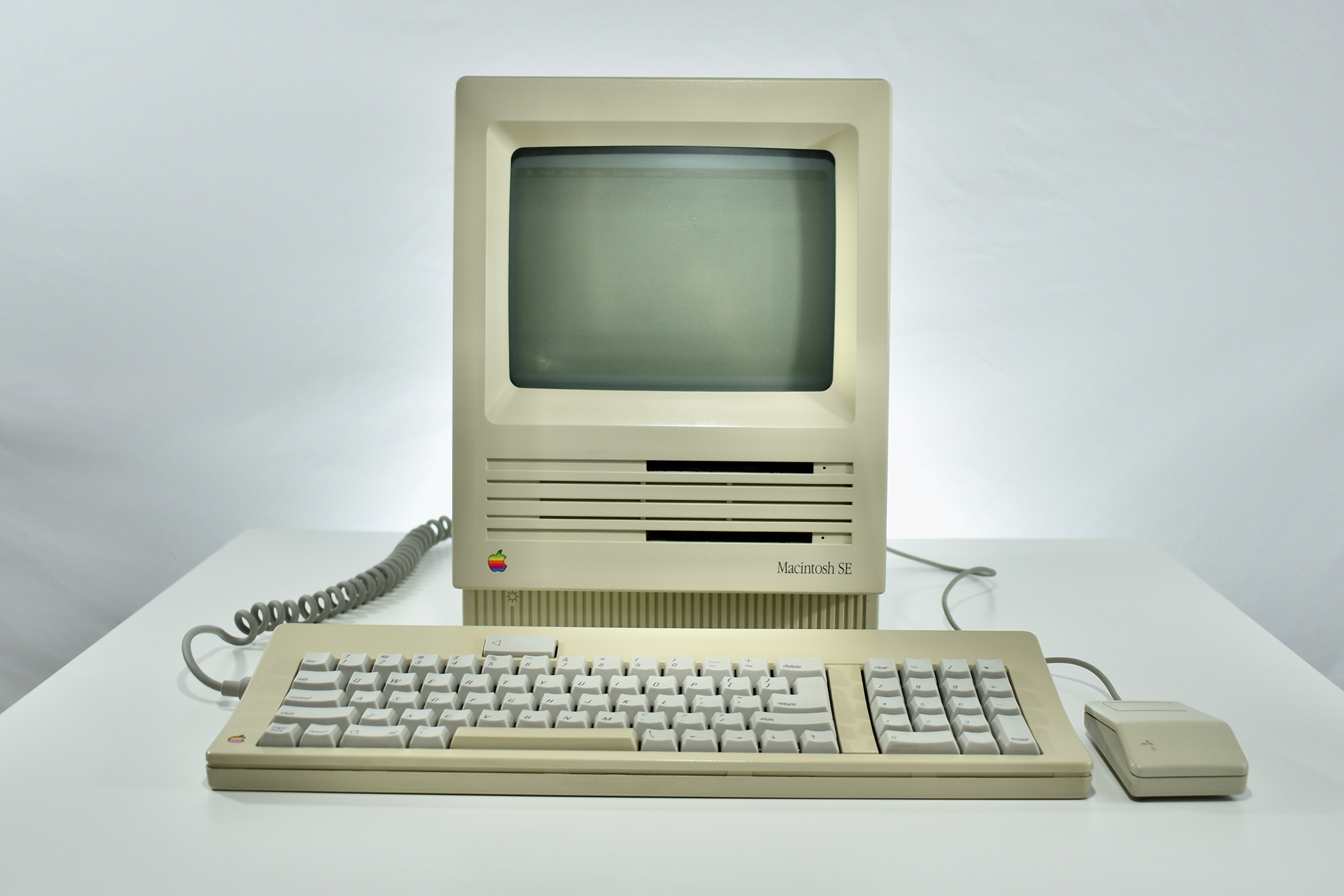 Macintosh SE (1987)
