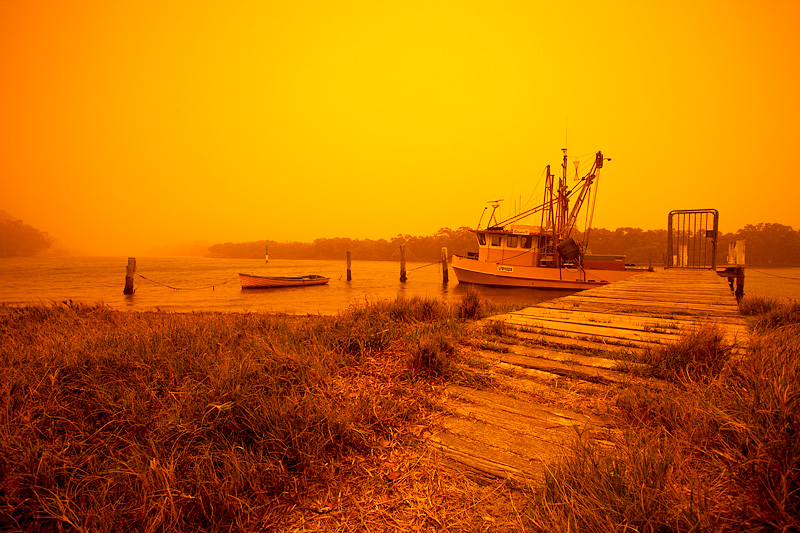 Dust Storm Photos Woy Woy Fishing Boats Central Coast