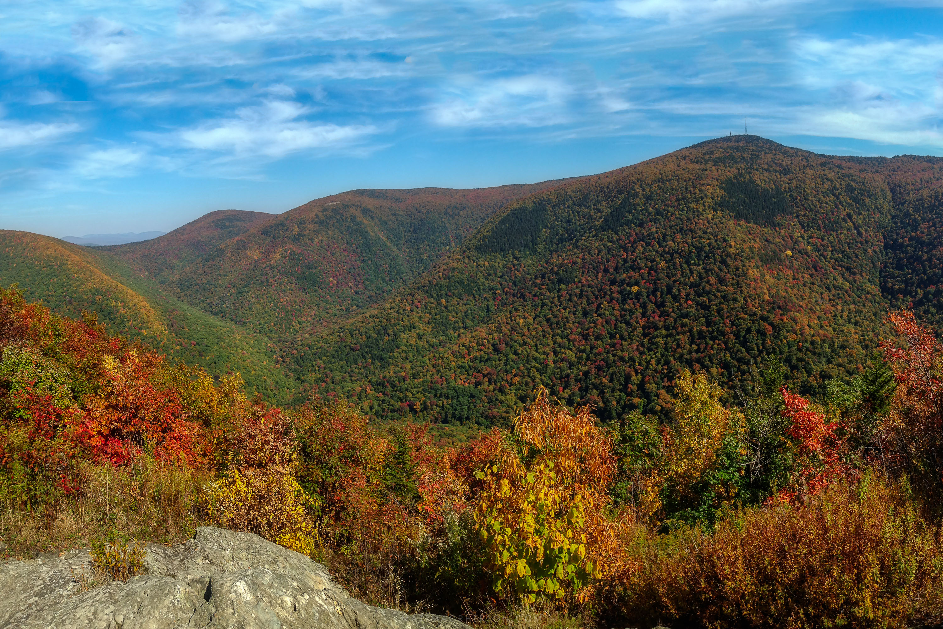 [Earth] Autumn at Mount Greylock tallest peak in Massachusetts r