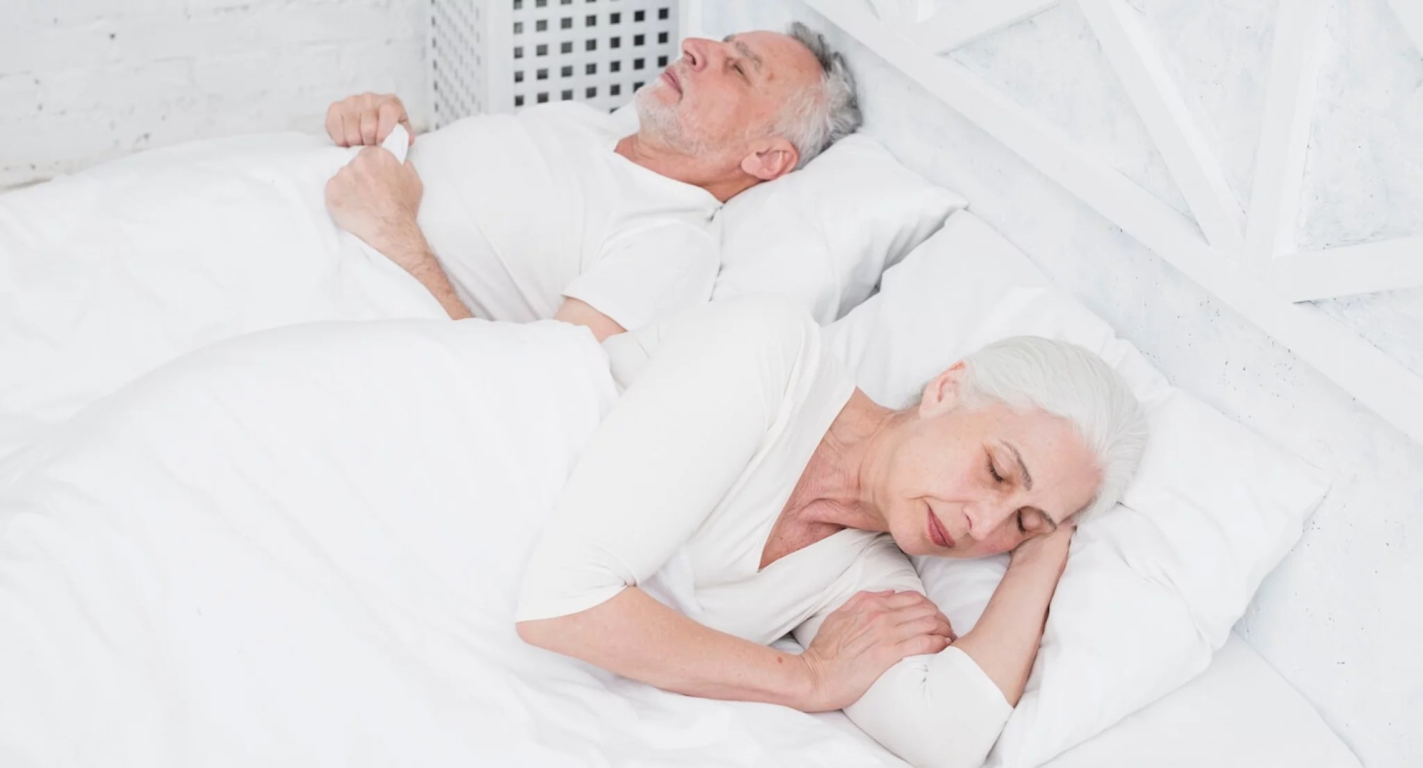 Best Mattresses For Seniors [2023 Professional Reviews]