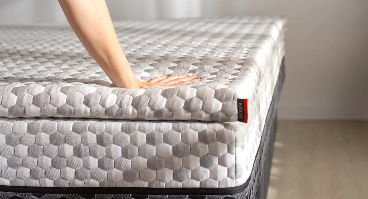 Chiropractor Mattress Toppers (March 2023 Reviews)