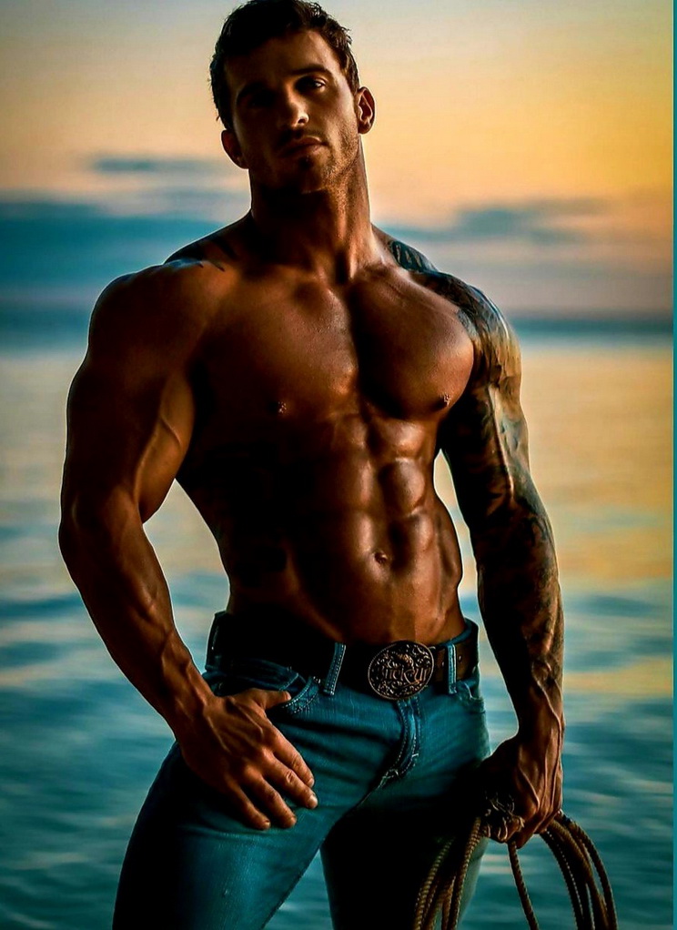 MODEL GARY TAYLOR MATTHEW'S ISLAND