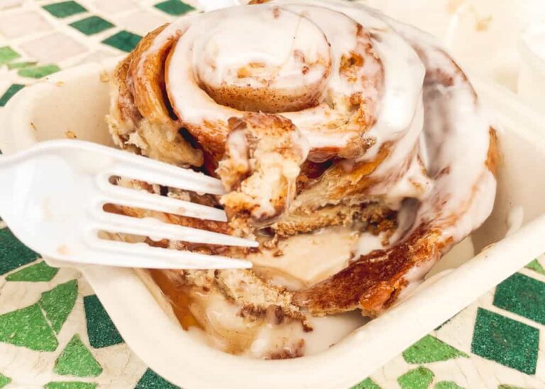 12 Yummy Breakfast Places in Kihei That Will Keep You From Hitting