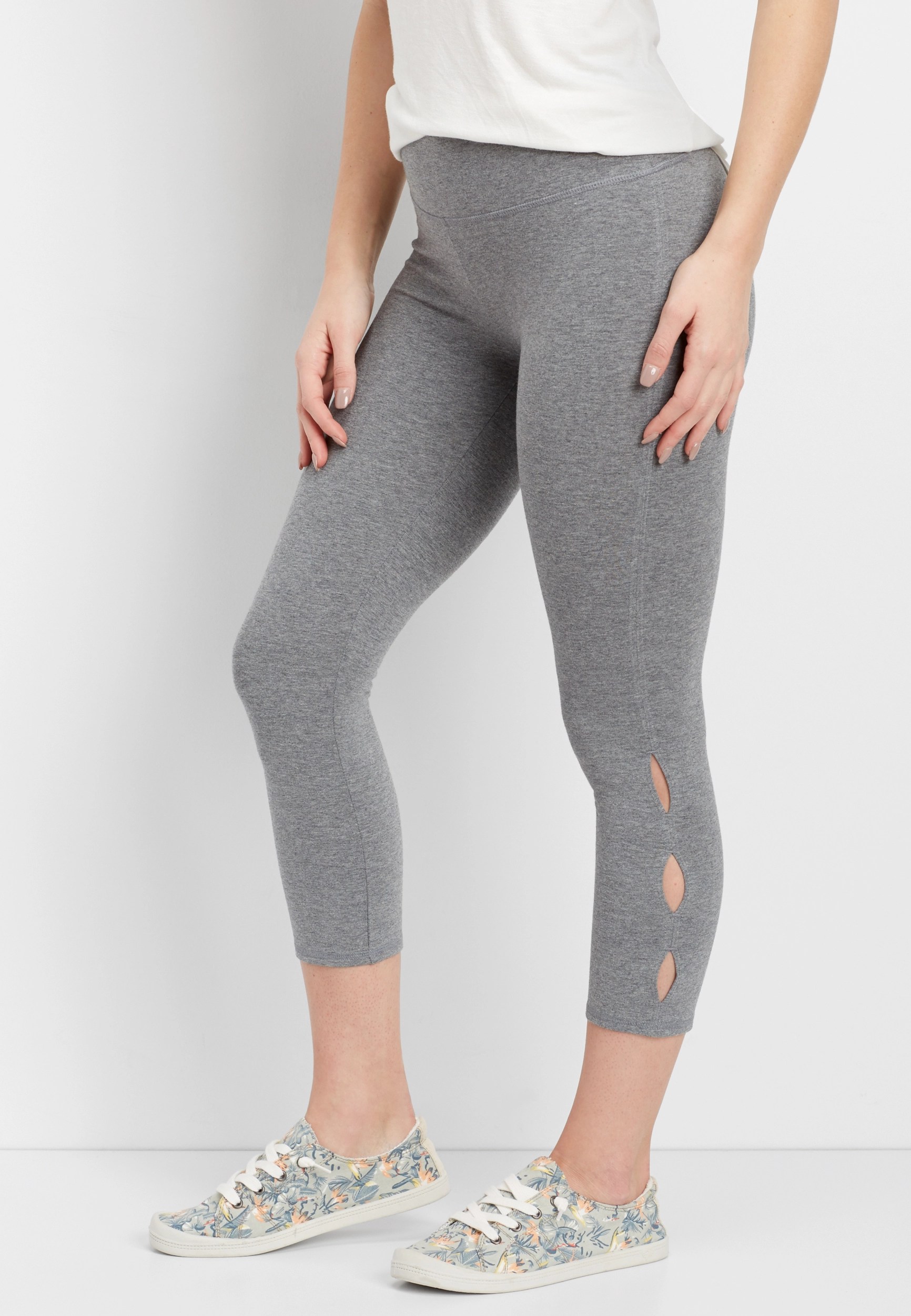 7/8 length legging with keyhole details maurices