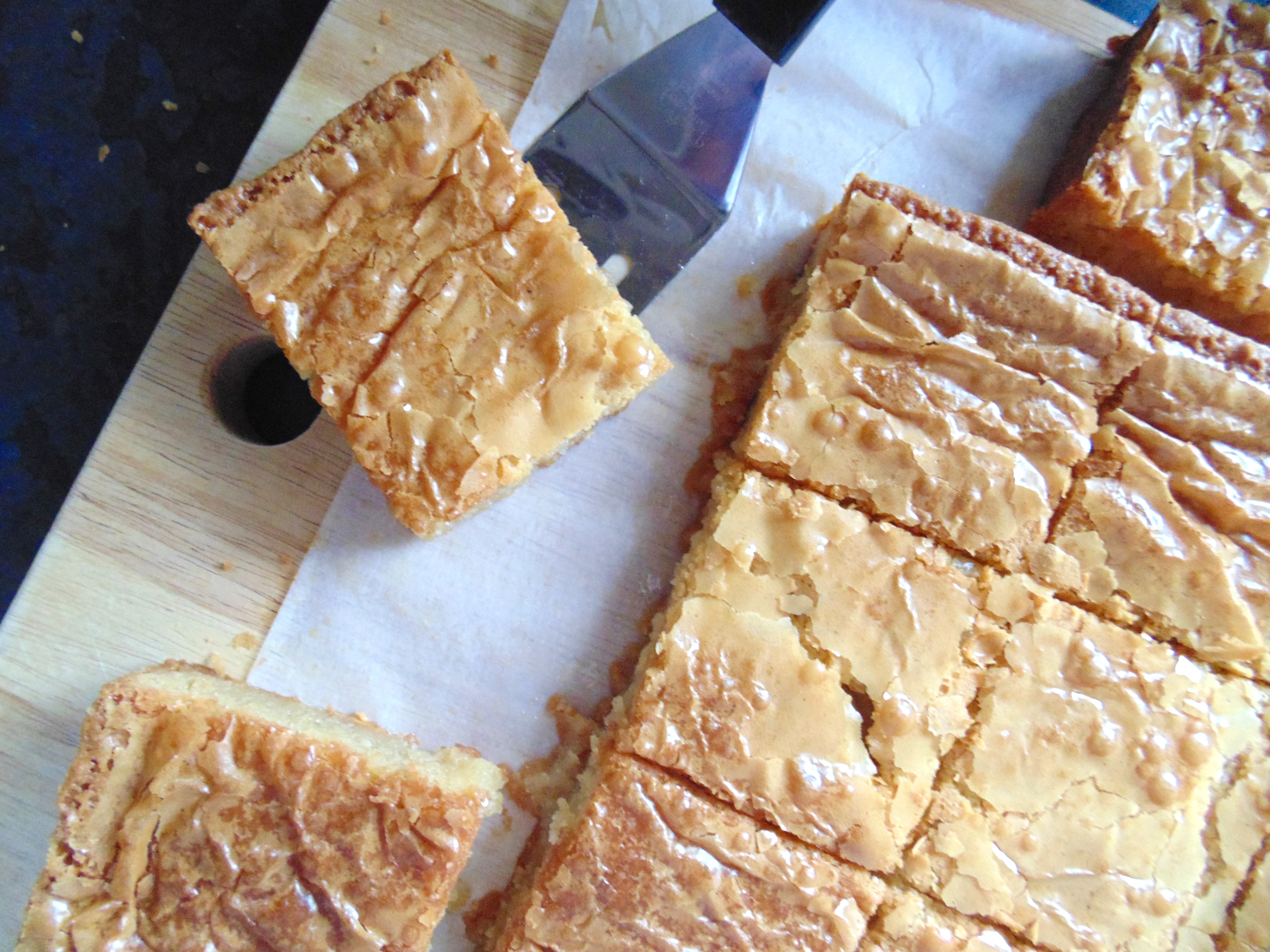 Best White Chocolate Blondies! Maverick Baking
