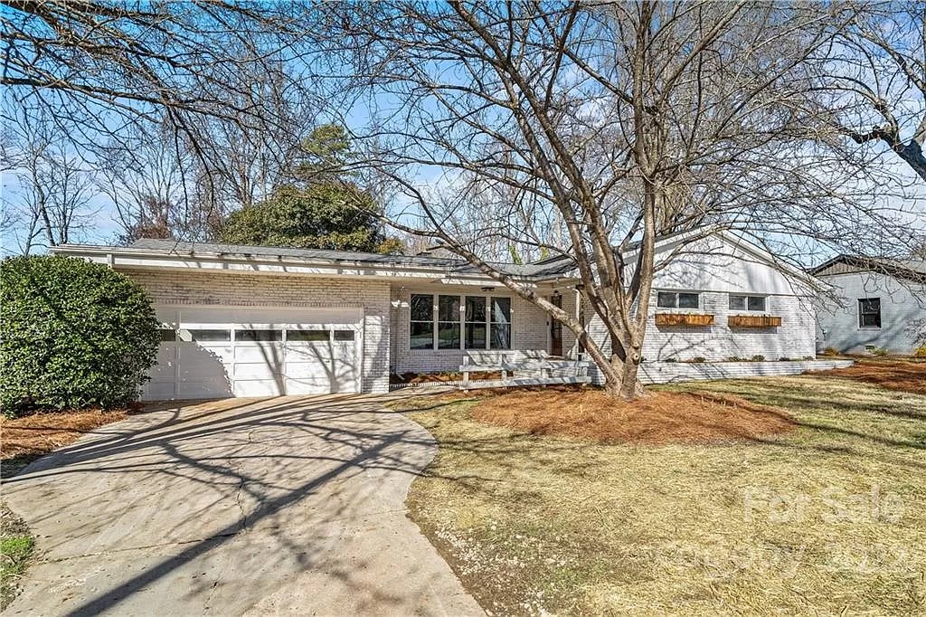 5443 Doncaster Road, Charlotte, NC Maverick Property Group, LLC