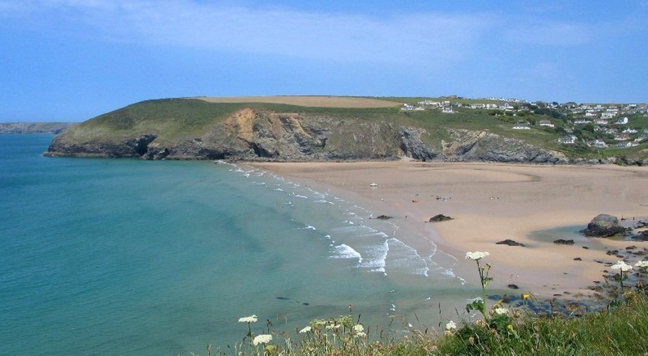 Mawgan Porth Home
