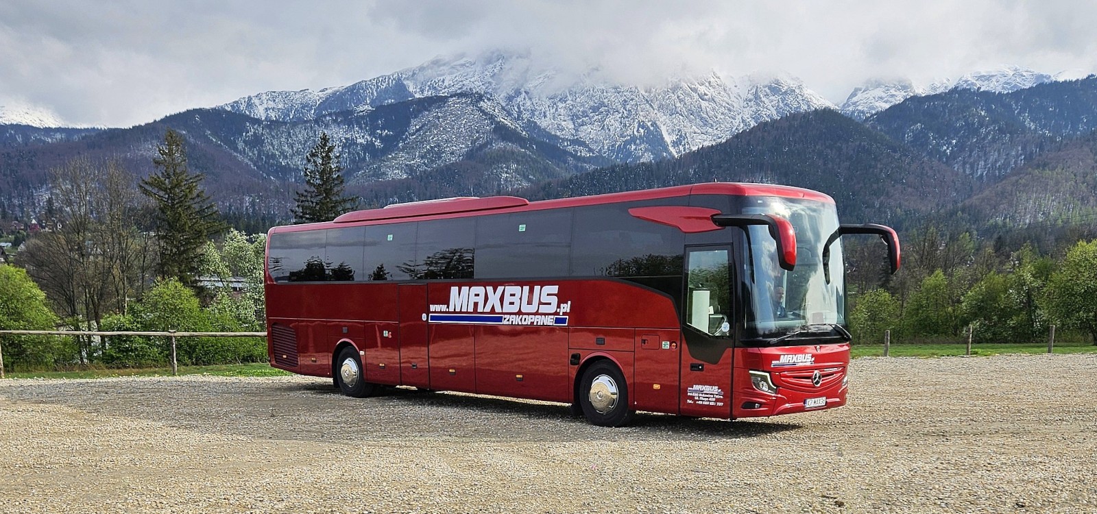 Maxbus renting couches, regular line Zakopane Kraków