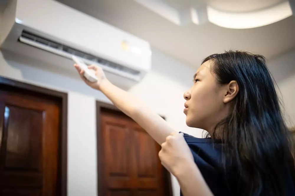 Why Is My AC Blowing Hot Air? Max Cool Air Conditioning & Heating