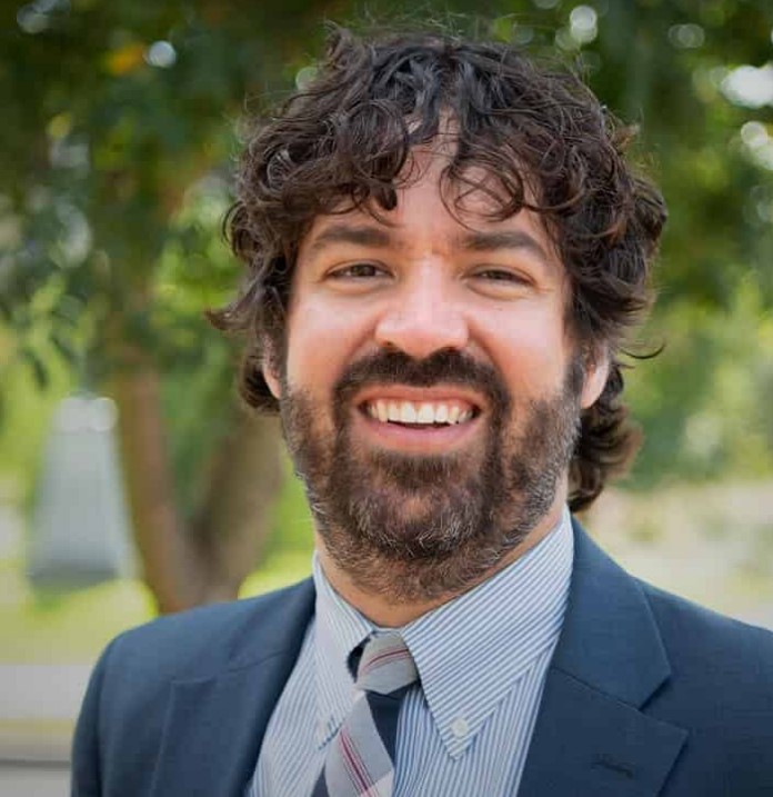 "Building a Tribe Through Social Media" w/ Joey Vitale 251 Maximum Lawyer