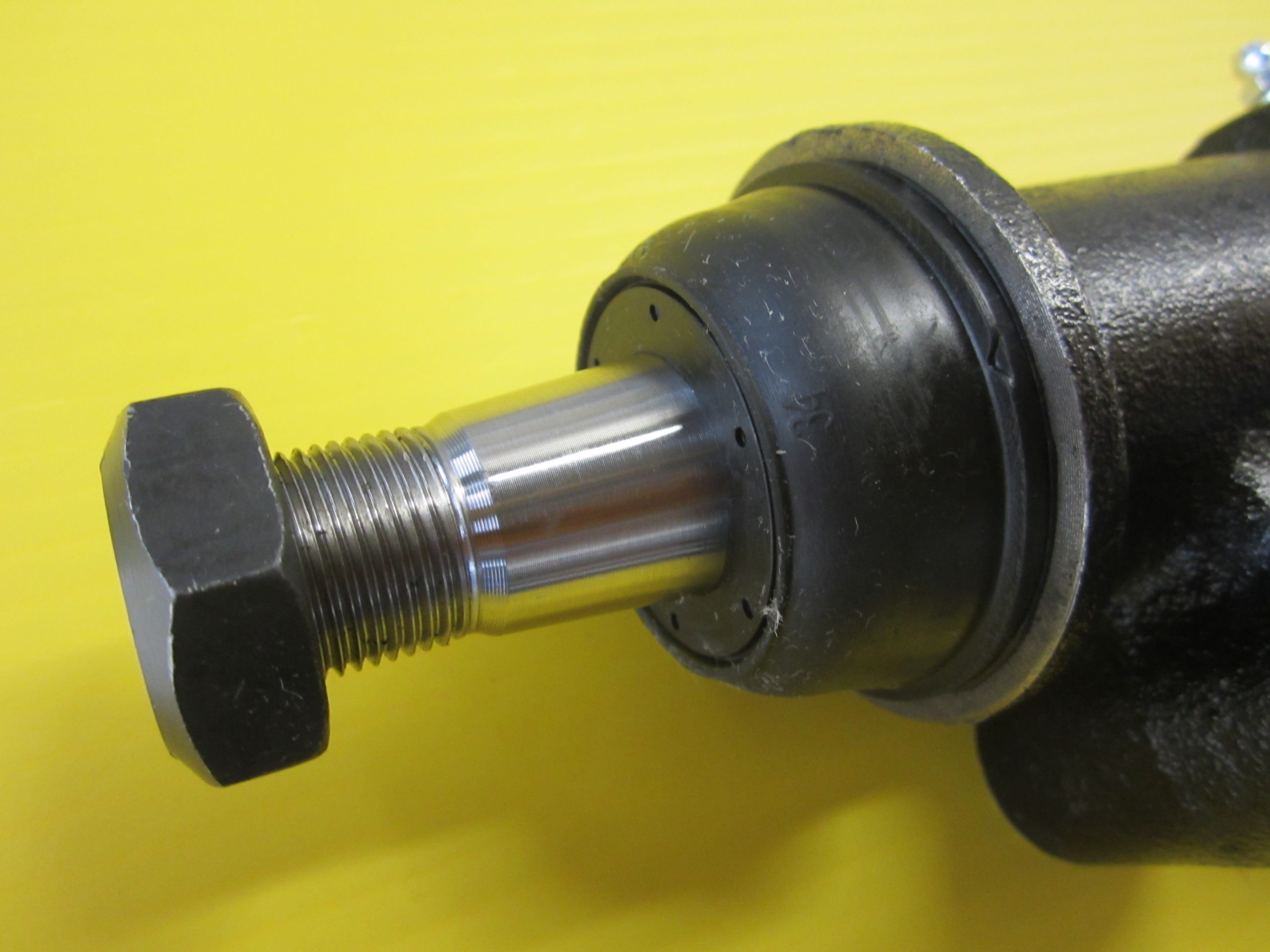 XRF Idler/ Pitman Arm KIT Sierra / Silverado 2500HD / 3500HD 20112017